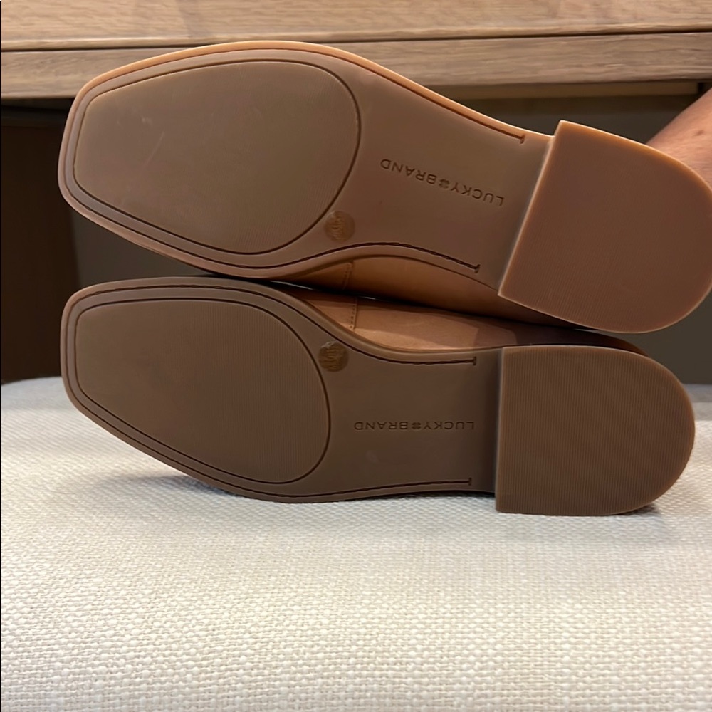 Lucky Brand Tan Leather Flats Timeless Design - Picture 4 of 4